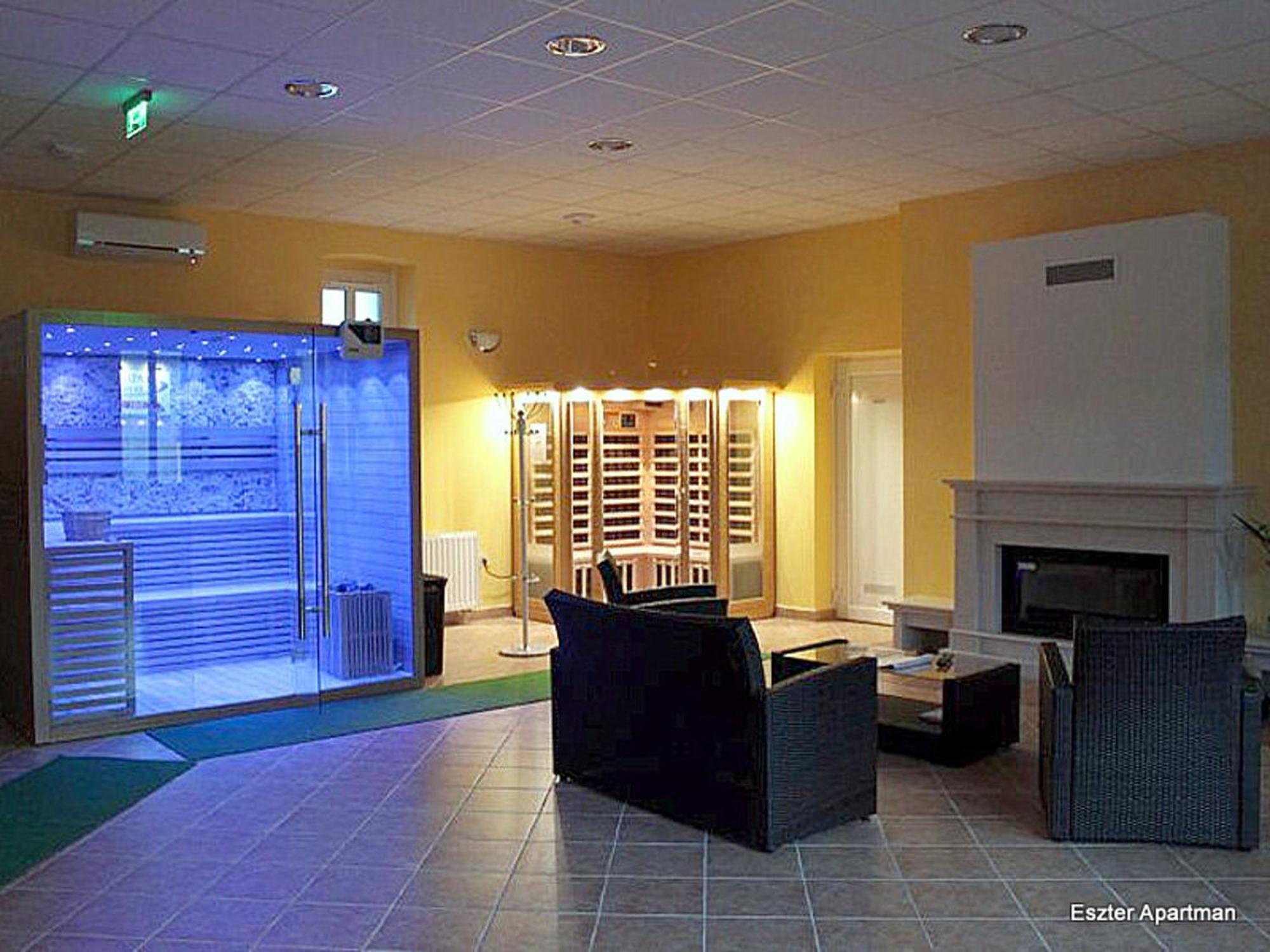Eszter Apartman Bekescsaba Exterior foto