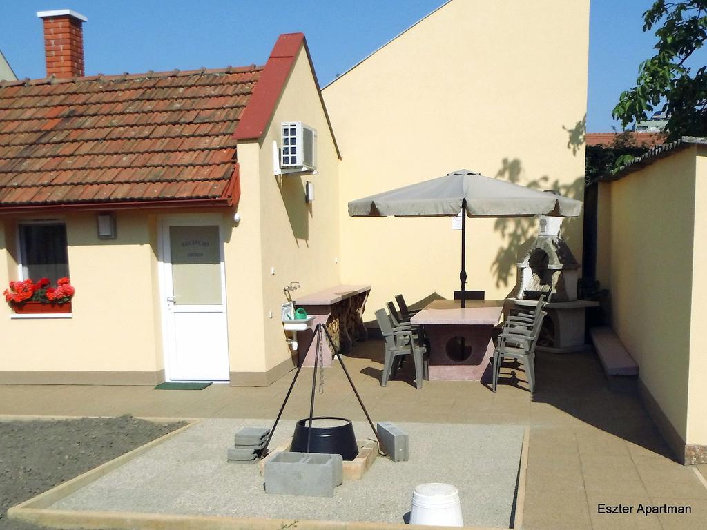Eszter Apartman Bekescsaba Exterior foto