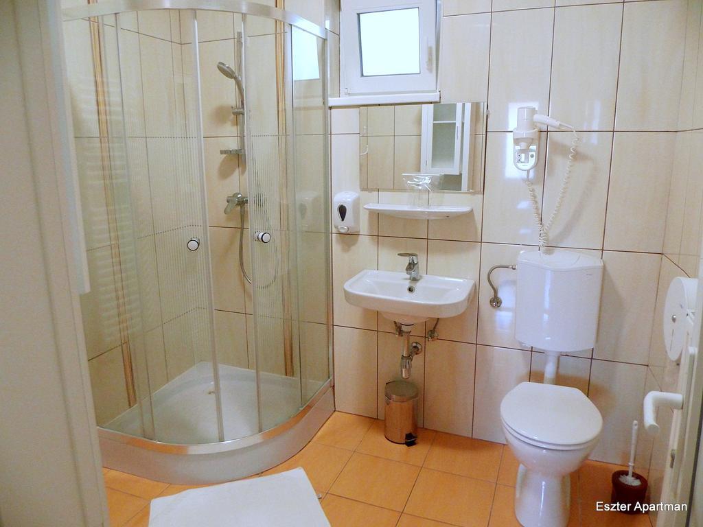 Eszter Apartman Bekescsaba Exterior foto