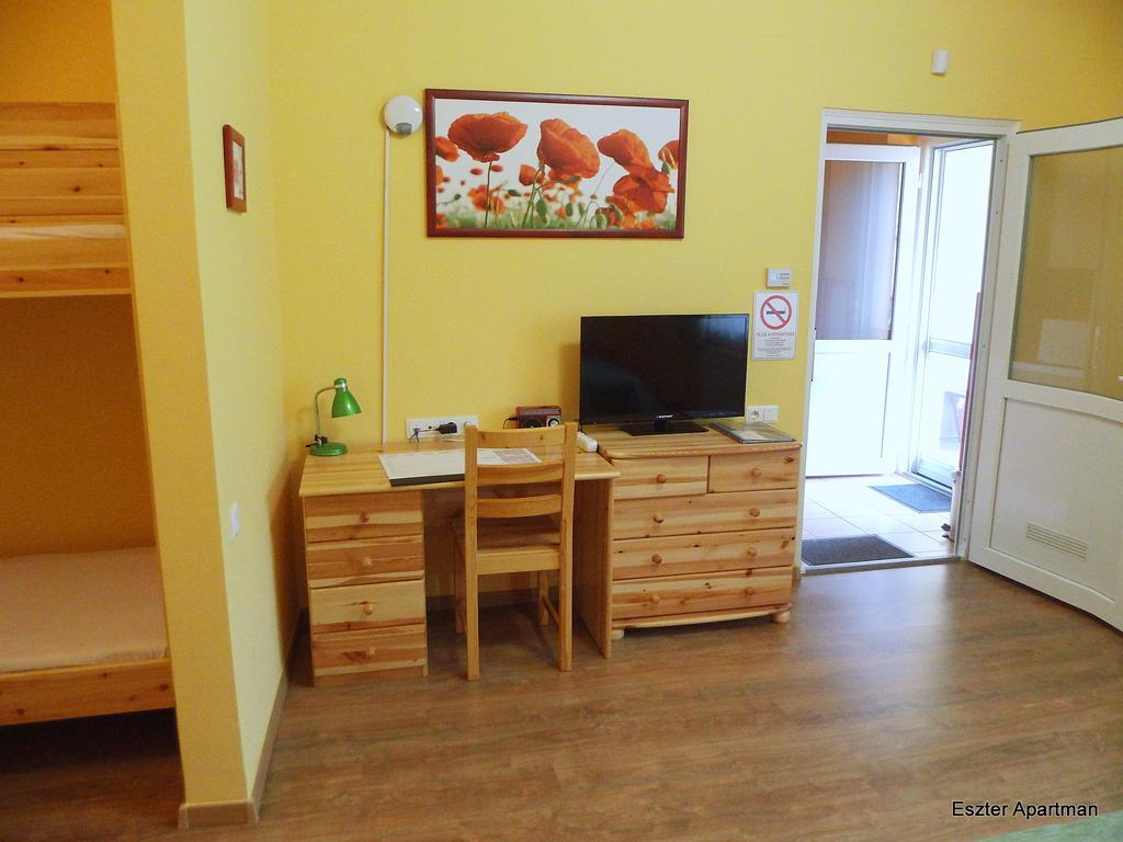 Eszter Apartman Bekescsaba Exterior foto